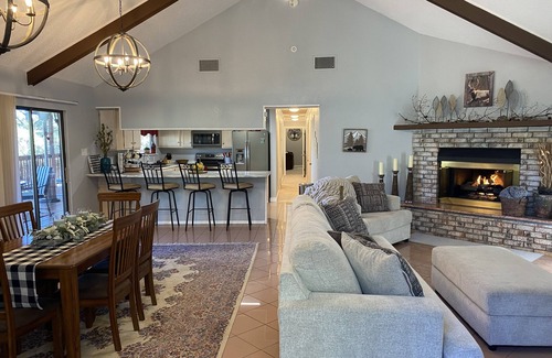 Ruidoso Cabin | Whispering Pines has great deck, hot tub & fire pit. Close to downtown & slopes.