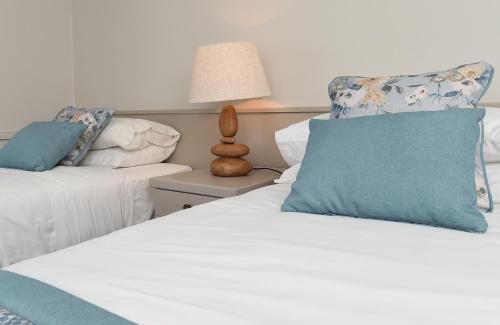 Crosshaven House | Whispering Pines