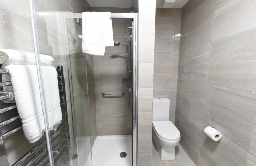 Crosshaven House | Whispering Pines