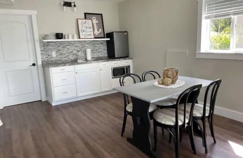Gladwin House | Whispering Pines Lake House