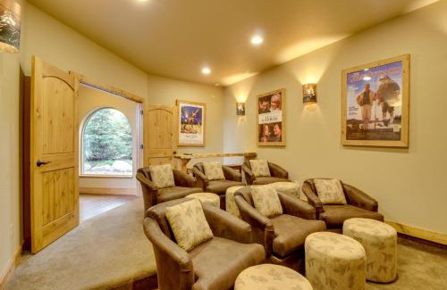 Eagle River House | Whispering Pines Lodge: 11 Bedroom