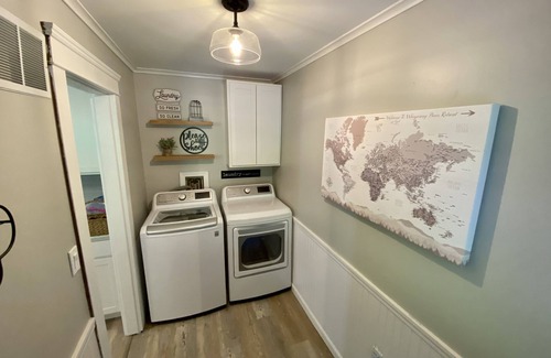 Bedford House | Whispering Pines Retreat-Newly Renovated Countryside Home