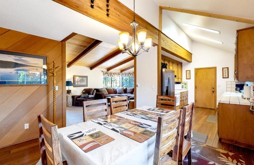 Sierra Cedars House | Whispering Pines