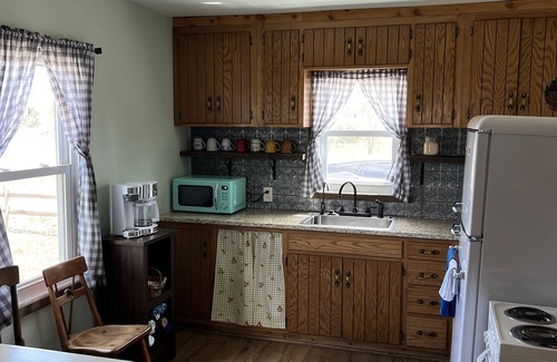 Pfeifer House | Whispering Wind Cabin where peacefulness and relaxation surrounds you