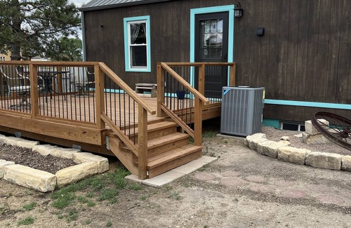 Pfeifer House | Whispering Wind Cabin where peacefulness and relaxation surrounds you