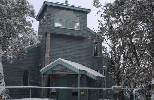 Mount Buller Apartment | WHISTLER 1C - Mt Buller Family/Small Group Accommodation