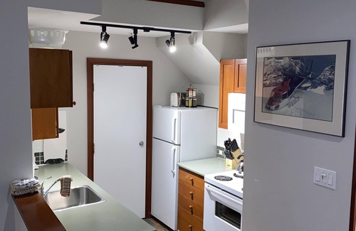 Village North House | Whistler Village Glaciers Reach 2 Bedroom Private Hot
