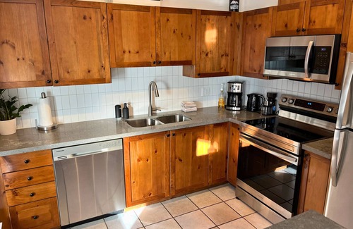 Village North House | Whistler Village Townhouse–2BD/2BA Walk to Lifts, w/Pool, HotTub + Free Parking