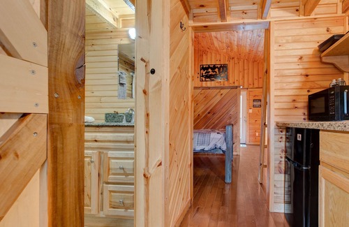 Pine Ridge House | Whistling Wind Cabin Unit 3 in RRG
