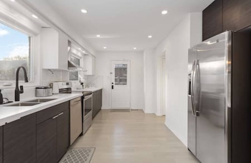 Whitby House | Whitby·Vacation home with heated pool