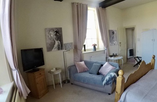 Quedgeley House | Whitchurch Farm Guesthouse