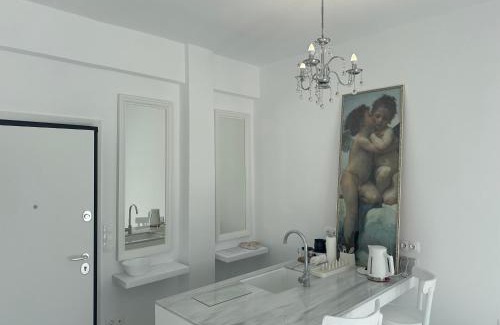 Korithion Apartment | White Angels