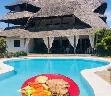 Watamu Villa | White bay pianoB