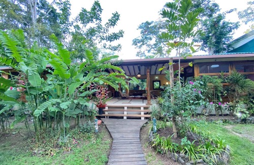 Cahuita Villa | White Beach Jungle Villa and Private Pool, National Park Cahuita