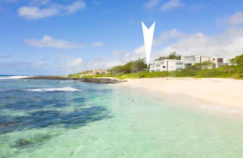 Poste Lafayette Villa | White&Blue Beachfront Luxury Poste Lafayette