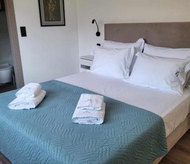 Sisai Apartment | White Boutique Homes - Euphoria