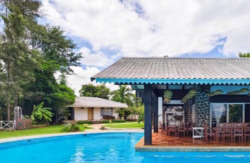 Kadadhe Villa | White Castle