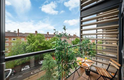 Wormholt and White City Apartment | White City Stylish Home by StayStayStay