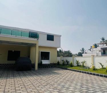 Malpe Villa | WHITE COTTAGE- Deluxe villa