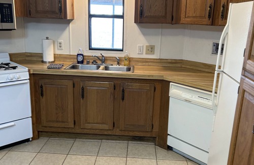 Dale House | White County Country Hideaway!!! Great for Hunters 2 Bedroom 2 Bathrooms