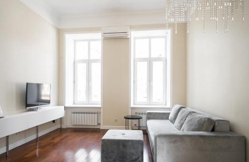 Odessa City Center Apartment | White Door Apartments