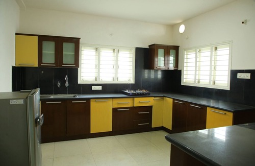 Gachibowli Apartment | White Fern Stays