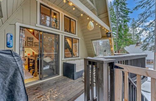 Pla-Vada Woodlands House | White Fir Chalet Dog Friendly Cabin in the Woods