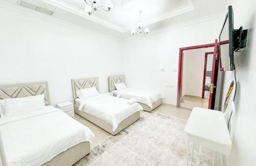 Al Jahra Apartment | White Flower