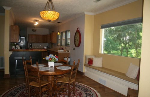 Hyman Heights Historic District House | White Hare Bungalow Downtown Hendersonville, NC