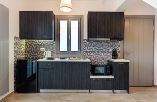 Megalochori Apartment | White Harmony Suites