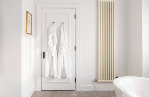 Lincoln Hotel | White Hart Hotel