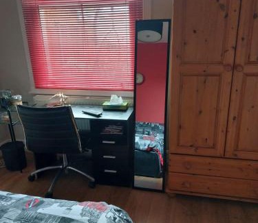 Northumberland Park House | White Hart Lane walking distance Tottenham Hotspur Stadium