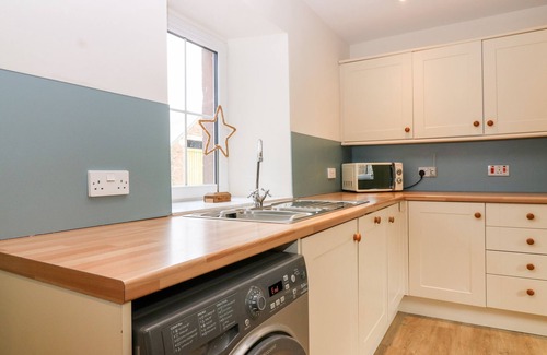 Kirriemuir Cottage | White Hillocks Farm House