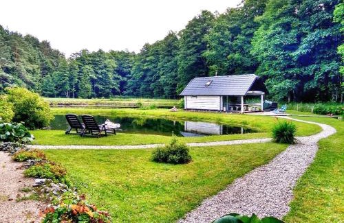 Gratiskes House | White homestead