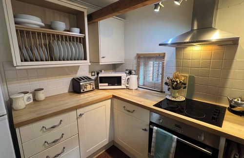 Kneesall House | White Horse Cottage with Sauna