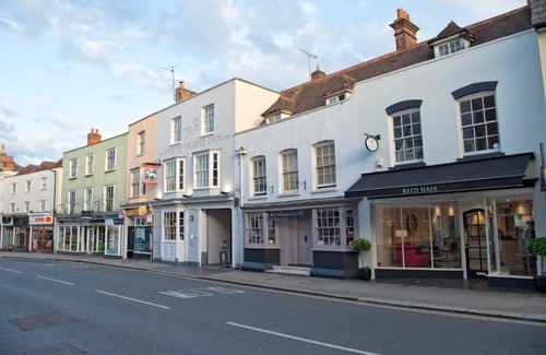 Heybridge Bed & Breakfast | White Horse