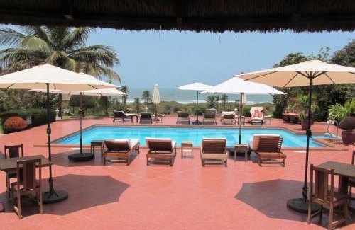 Batokunku Hotel | White Horse Residence