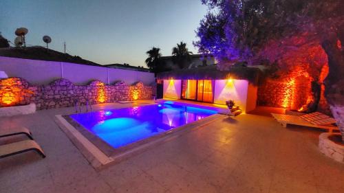 Oludeniz City Center Hotel | White Hotel