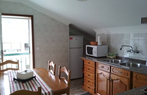 Santa Maria da Feira House | White House with apartment of 95 meters, with swimming pool, terrace and churasqueira.