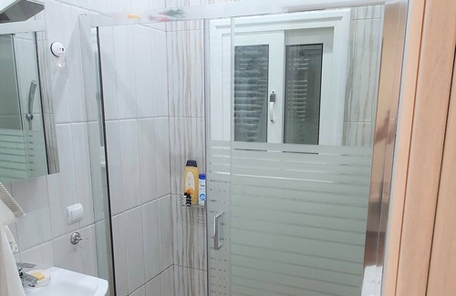 Dafni Apartment | White House. 30 steps from the Metro station