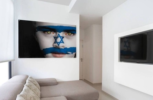 Tel Aviv Apartment | White House 3BR in Gordon Beach by HolyGuest