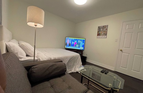 Whitby House | White House - 4 Bedroom Home