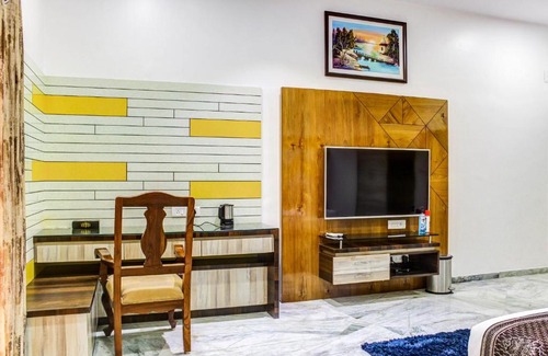 Daman Villa | White House 5BHK Villa