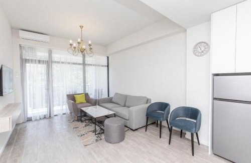 Dilijan Apartment | white house