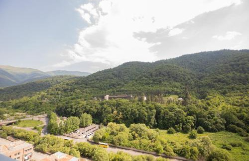 Dilijan Apartment | white house