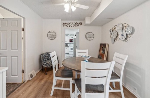 Bay City House | White House Bungalow