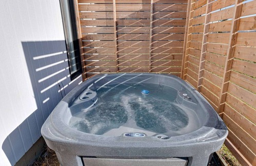 Saint Ferreol les Neiges House | White House - 3 bedrooms - 8 people