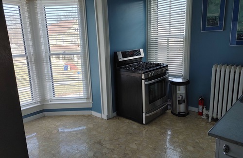Brookfield Apartment | White House Lodge-Upper 2 Bedroom-Parkview