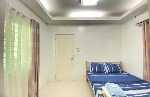 San Fernando Villa | White House near Thunderbird Resort