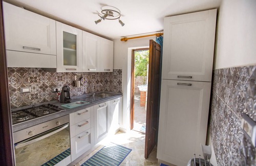 Milianni Apartment | White House "Rais" apartment in villa on the sea near Cefalu '